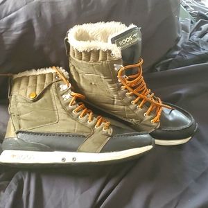Sz 10.5 Roos Shane & Shawn Green and Black Boots